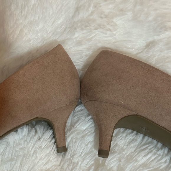 Worthington Pointy “Nougat” Heels - Picture 5 of 7